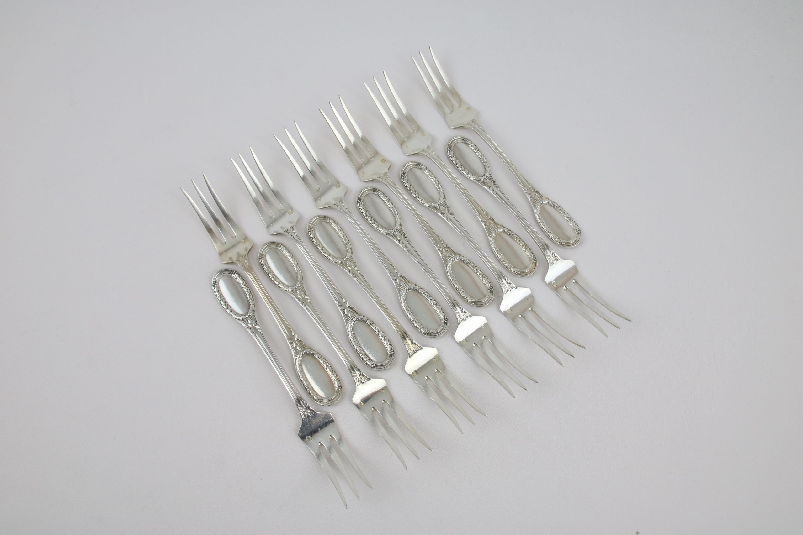 12 Fourchettes à Gâteau Fabiora Paris - Plaqué Or 24 Carats - Etat Impeccable