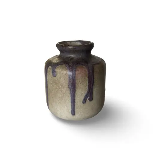 Vase Léon Pointu en grès émaillé violet